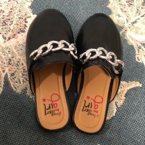 Olivia miller girl mule